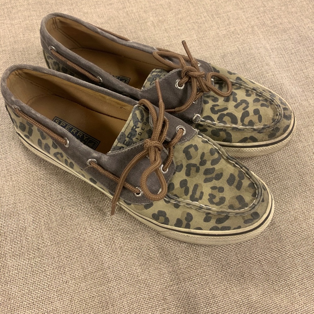 Cheetah print Sperry’s